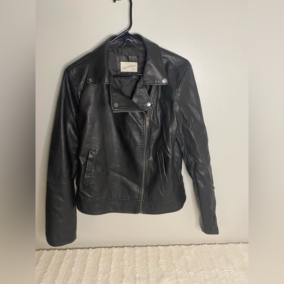 Faux leather jacket - Picture 2 of 6